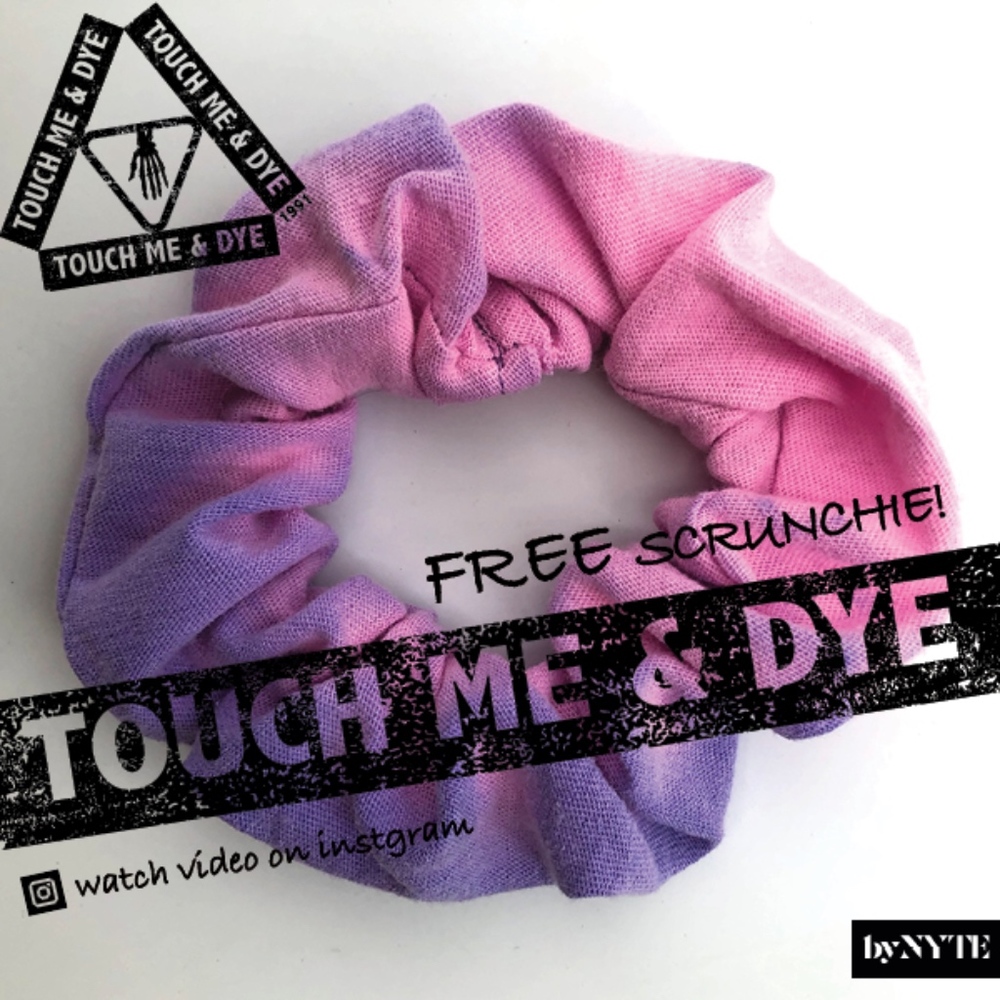 🔥FREE "TOUCH ME & DYE" Scrunchie